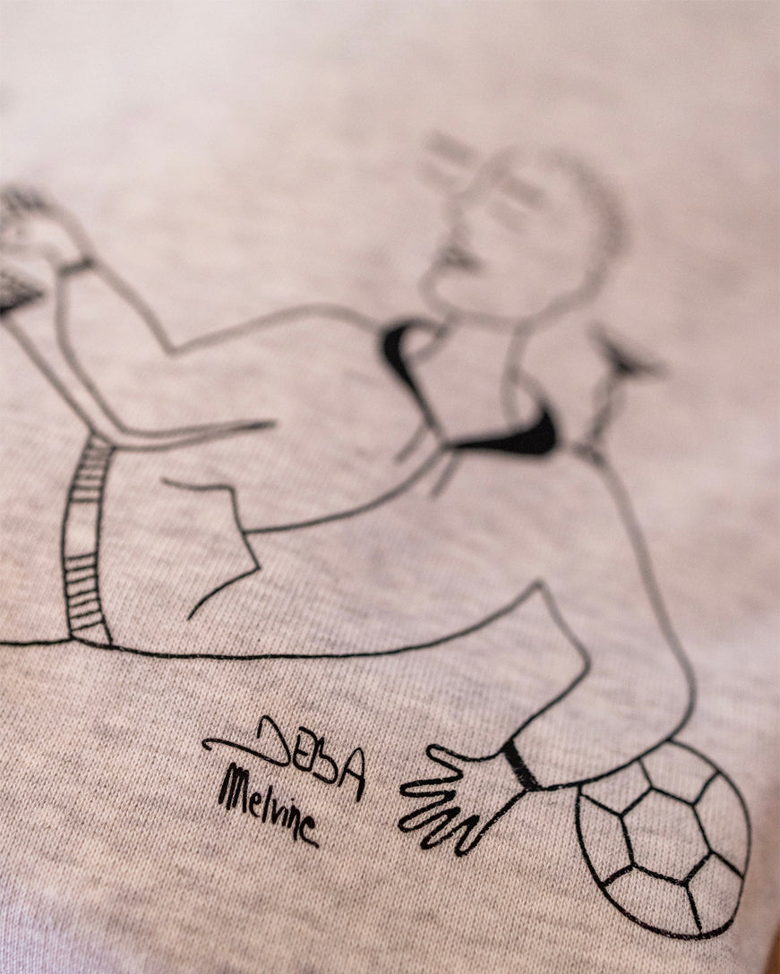 Sweat-Shirt « Jongler entre les mondes » par Melvine Deba